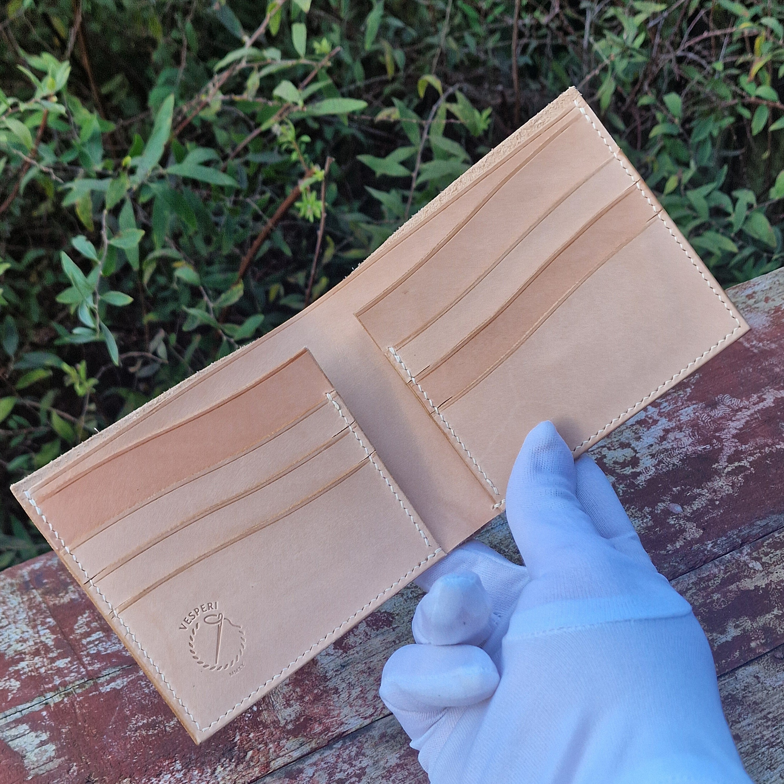 Handmade Leather Bifold Wallet – Engraved Horse Design